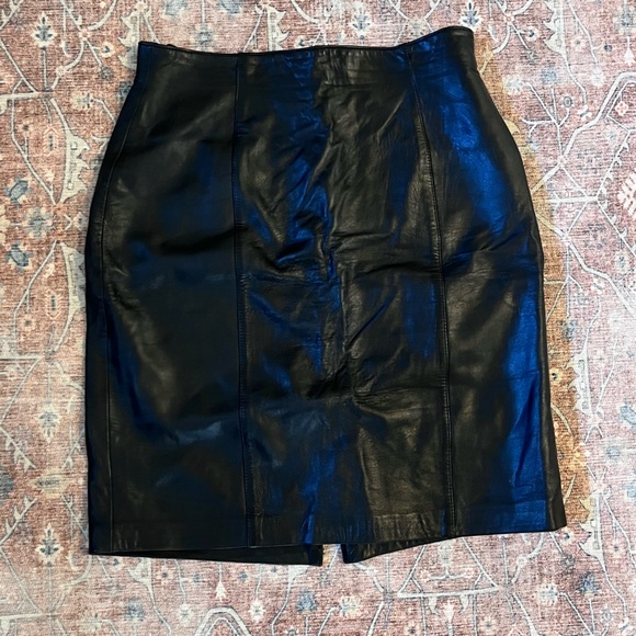Lord & Taylor Dresses & Skirts - Vintage Lord & Taylor Black Leather Pencil Skirt Size 14 100% leather